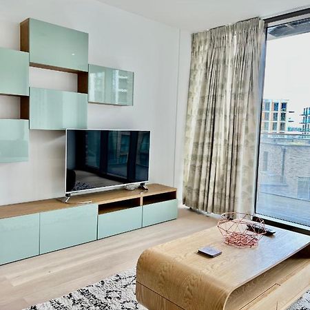 Luxury 2 Bedroom 2 Bathroom Apartment - London City Airport Eksteriør billede
