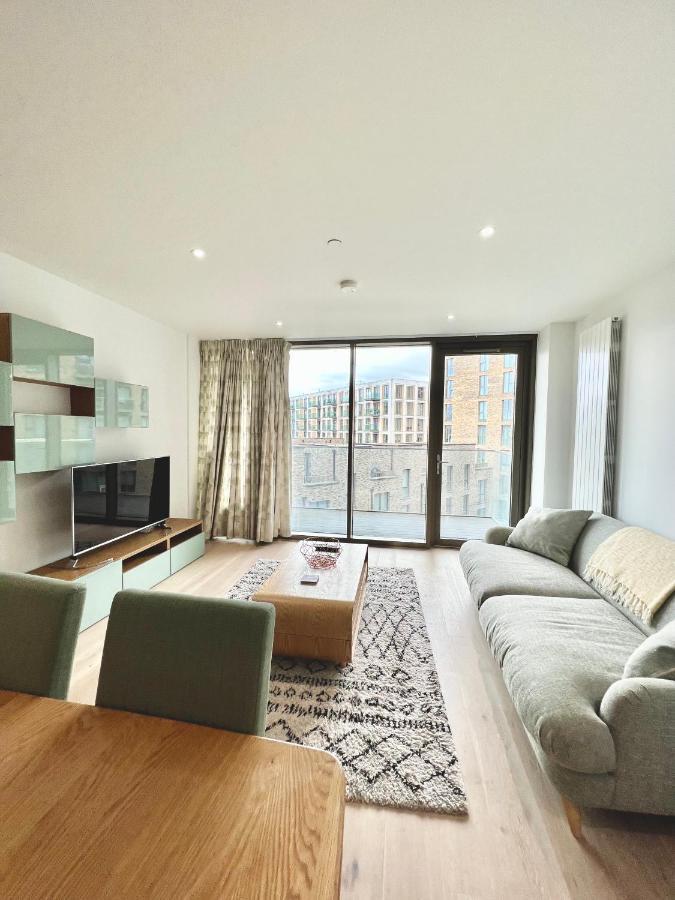 Luxury 2 Bedroom 2 Bathroom Apartment - London City Airport Eksteriør billede