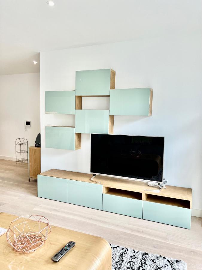 Luxury 2 Bedroom 2 Bathroom Apartment - London City Airport Eksteriør billede
