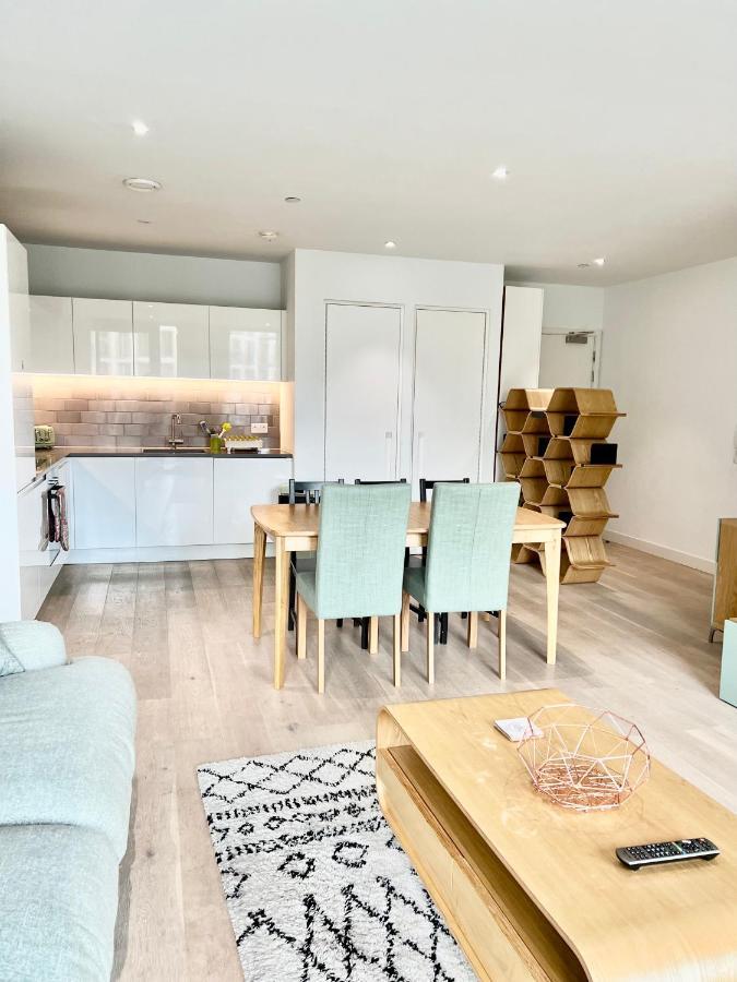 Luxury 2 Bedroom 2 Bathroom Apartment - London City Airport Eksteriør billede