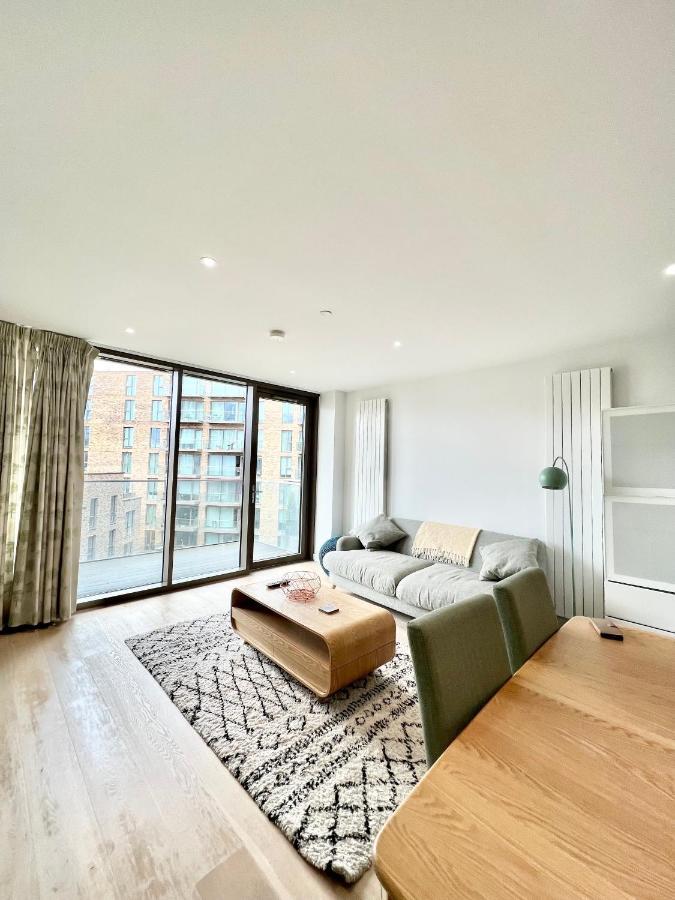 Luxury 2 Bedroom 2 Bathroom Apartment - London City Airport Eksteriør billede